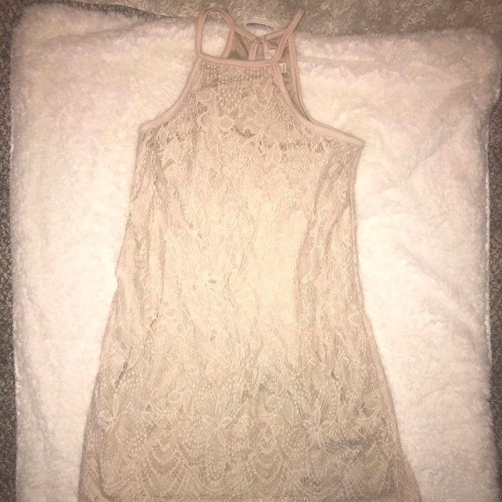 Lace sleeveless dress